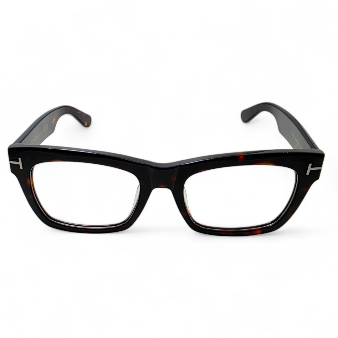 Tom Ford FT1062 eyeglasses in Pakistan