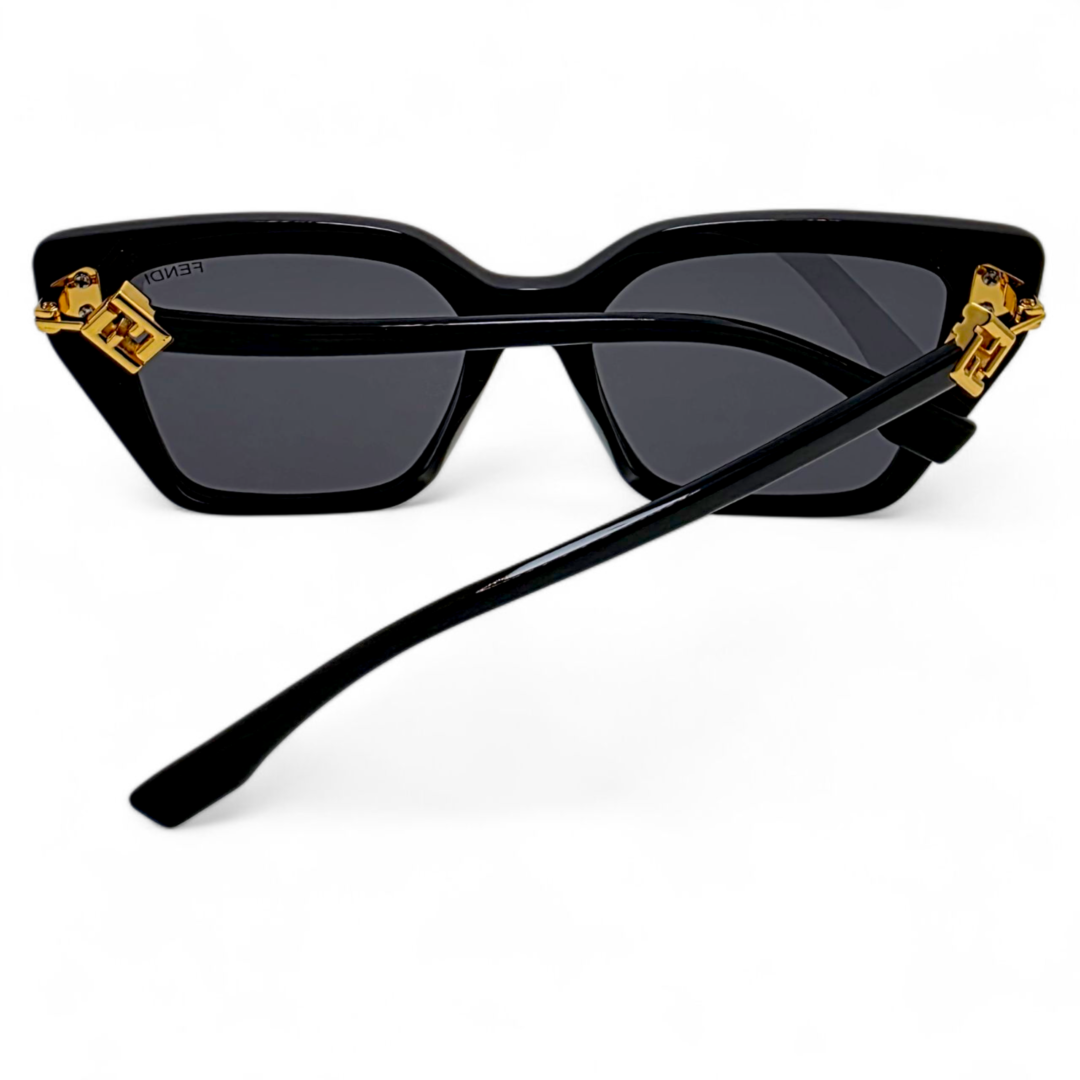 Fendi FE40161 Sunglasses in Pakistan