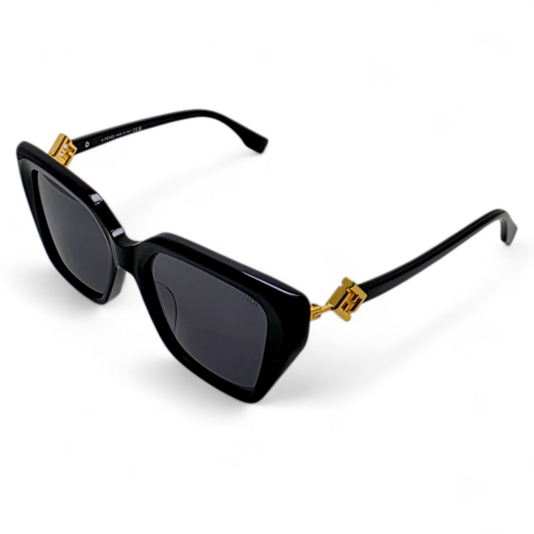 Fendi FE40161 Sunglasses in Pakistan
